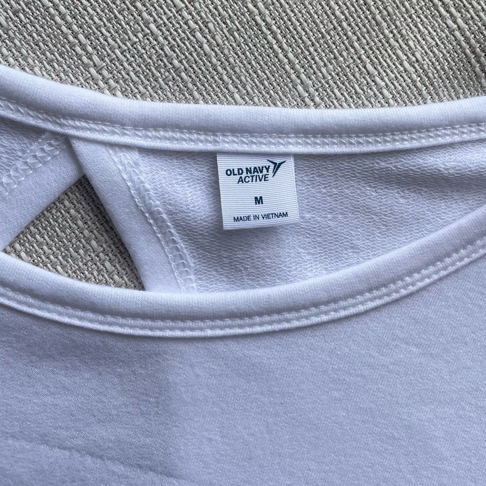 *NWT* Women's Old Navy Long Sleeve Cotton Top - Sz. M - Picture 4 of 4
